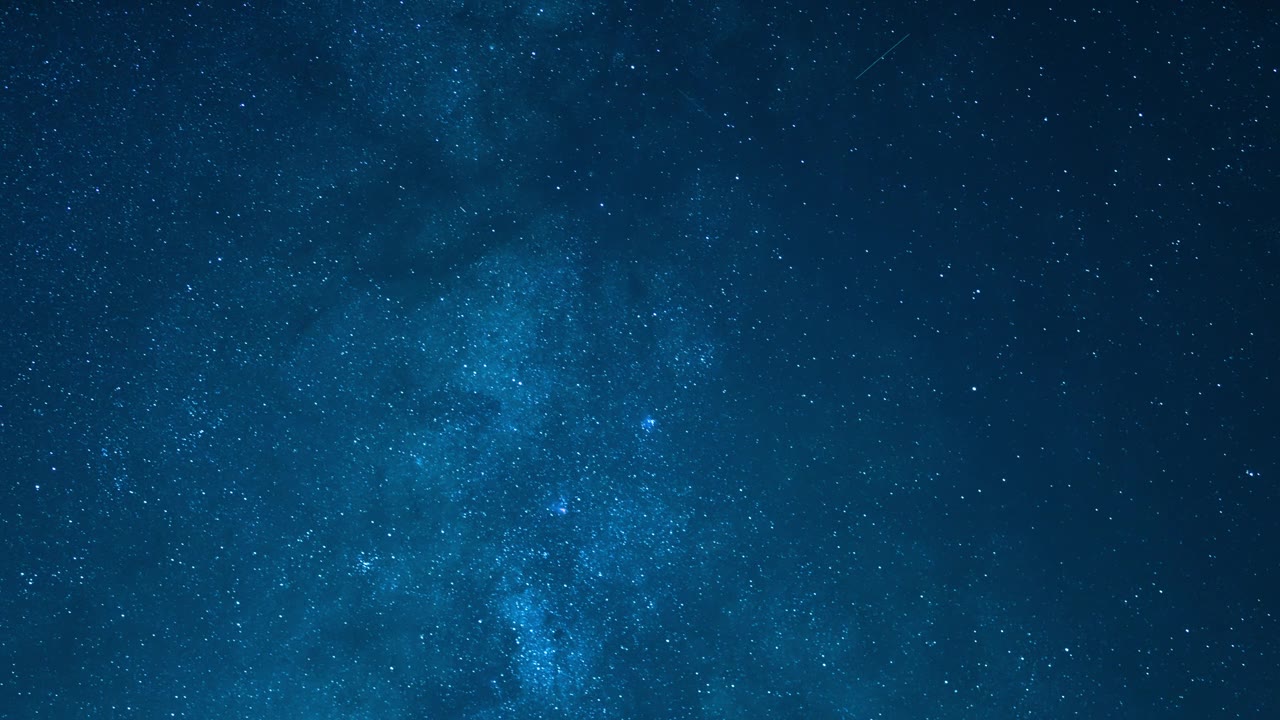 詳情圖-天文攝影6月Bootid流星雨和銀河系85毫米西天藍(lán)時間流逝