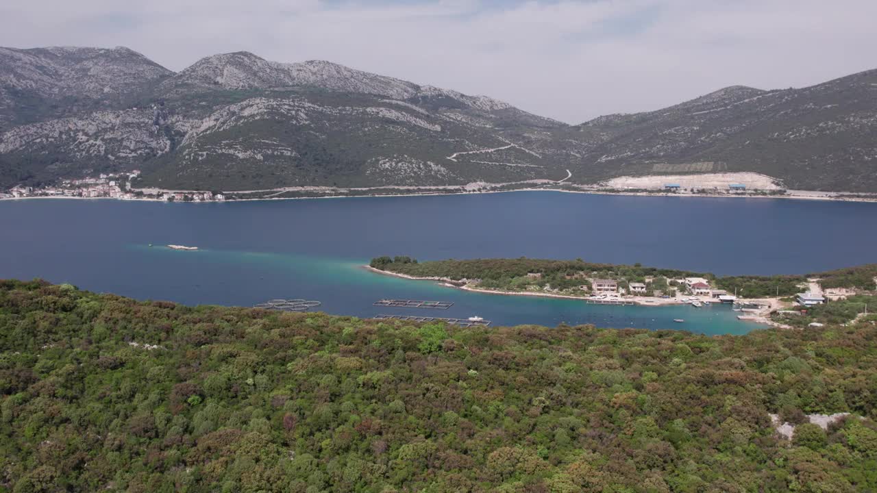 海湾渔场鸟瞰图
