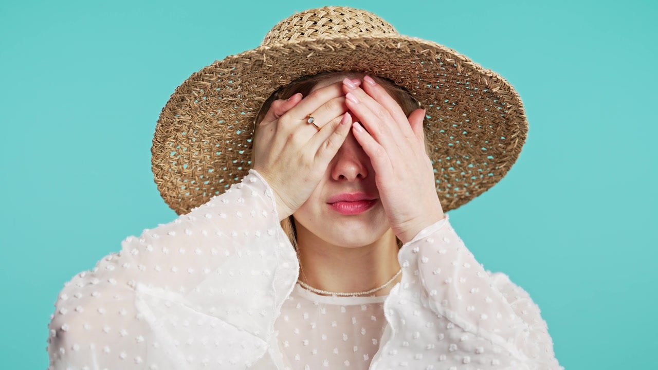 詳情圖-擔(dān)心困惑的女人，不，她忘了。女孩感到悲傷、遺憾、戲劇、失敗