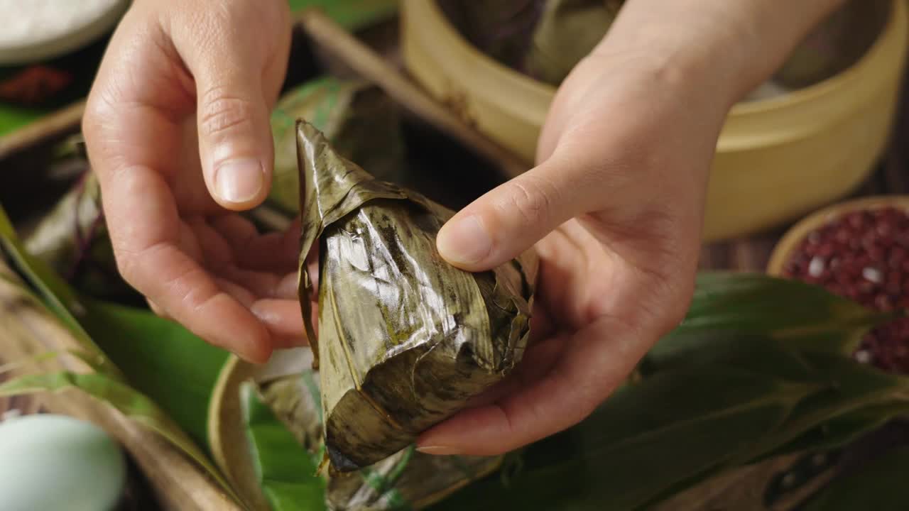 粽子。中国传统的端午节粽子