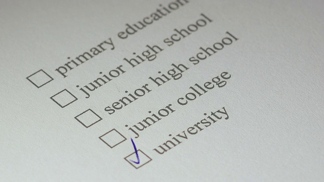 大学复选框标记调查