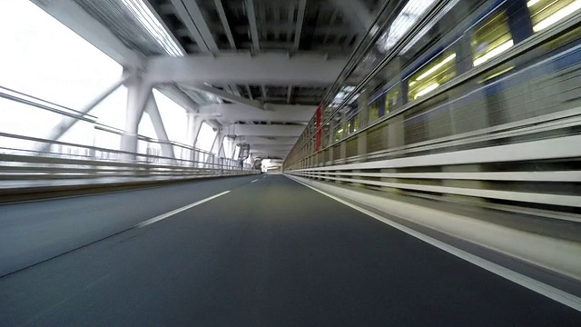 詳情圖-黃昏時分，東京海灣地區(qū)的高速公路景色。