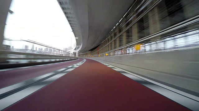 詳情圖-黃昏時分，東京海灣地區(qū)的高速公路景色。