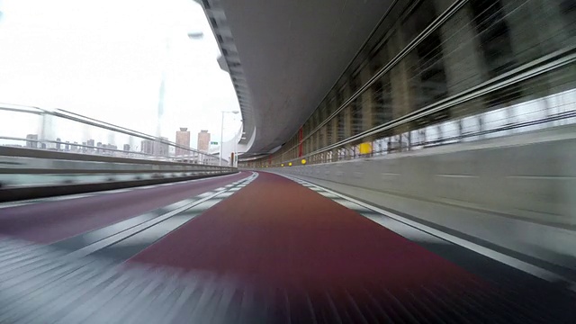 詳情圖-黃昏時分，東京海灣地區(qū)的高速公路景色。