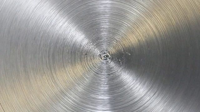 金属碎片