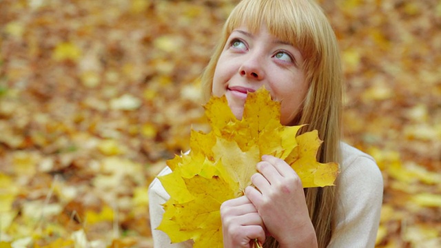 詳情圖-美麗的金發(fā)女郎