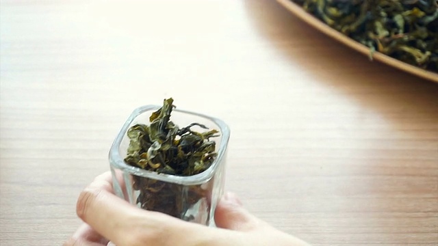 詳情圖-手置干綠茶葉