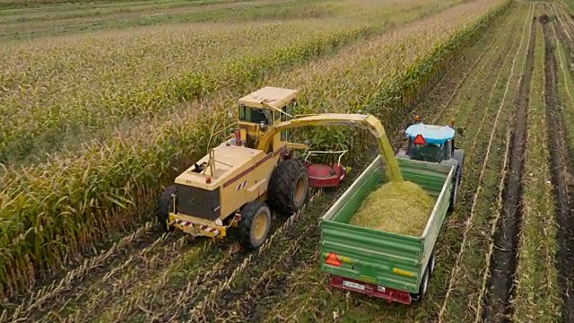 4K天线:Top Passing Corn machines