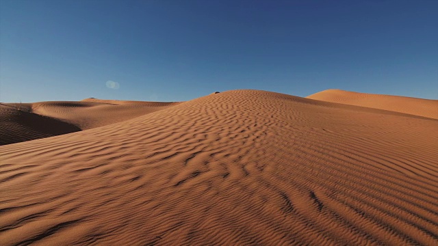 詳情圖-撒哈拉沙漠的景色，清晨的沙丘美妙無比