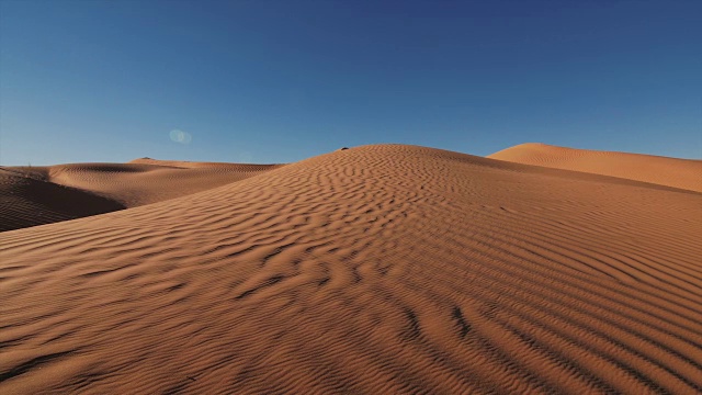 詳情圖-撒哈拉沙漠的景色，清晨的沙丘美妙無比