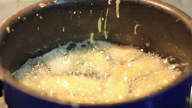 擅长煎面包和炒蔬菜