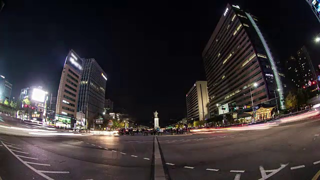 首尔韩国日报》