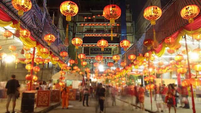 在曼谷唐人街的冷诺依寺庆祝中国新年。