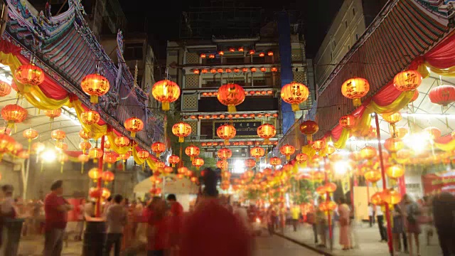 详情图-在曼谷唐人街的冷诺依寺庆祝中国新年。
