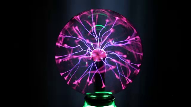 黑暗中的魔法等离子球