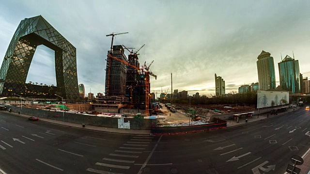 北京众多建筑工地之一。间隔拍摄。