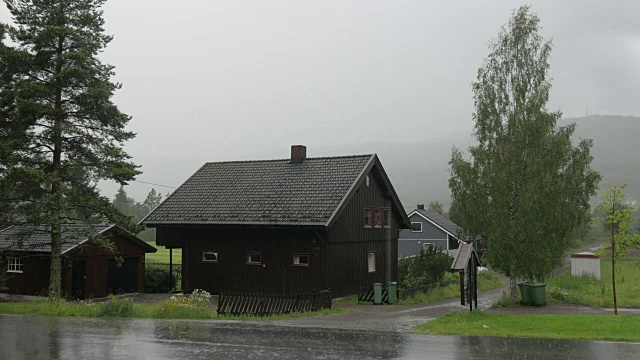 北欧暴雨，挪威奥斯陆附近的村庄