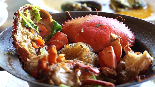 锅烤蟹肉粉，泰国中式海鲜