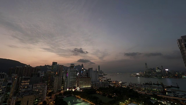 日落和夜晚来到香港的时间