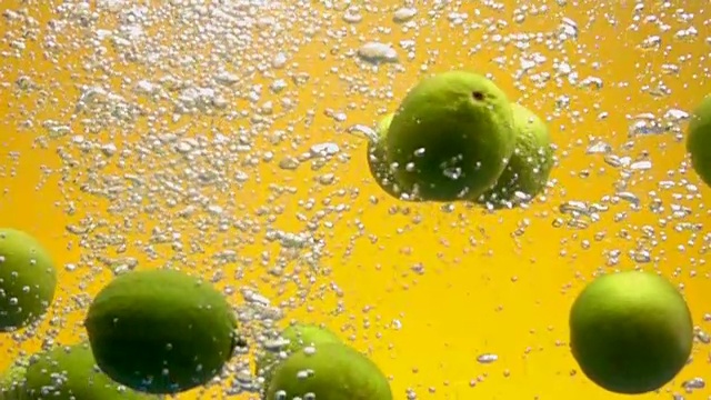 詳情圖-整個酸橙掉進水里