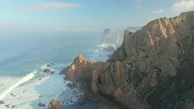 详情图-史诗悬崖和海浪视图