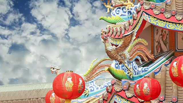詳情圖-時(shí)間流逝中國(guó)鳳凰在寺廟屋頂