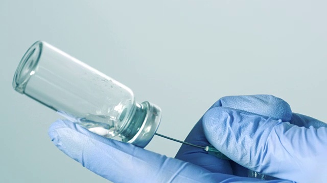 注液注射器
