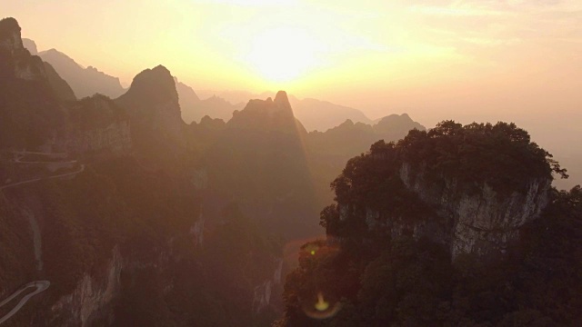 详情图-张家界的天门山