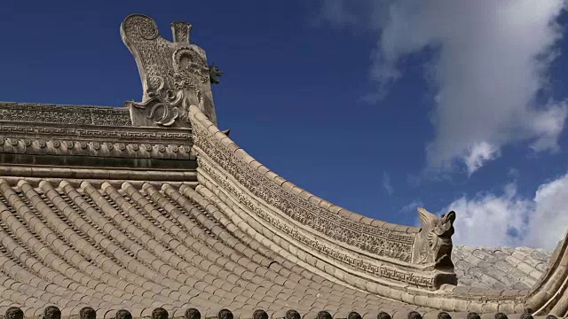 大雁塔是位于中国陕西省西安(西安，西安)南部的一座佛教宝塔