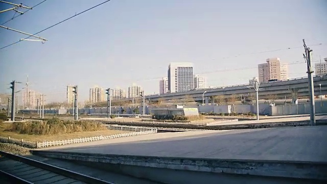 詳情圖-中國(guó)高鐵離站了。從內(nèi)部看