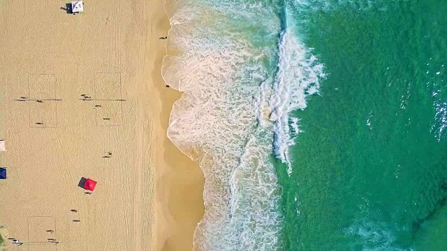 詳情圖-鳥瞰圖飛濺的海浪和海灘在黃金海岸