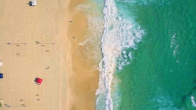 詳情圖-鳥瞰圖飛濺的海浪和海灘在黃金海岸