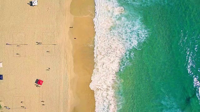 詳情圖-鳥瞰圖飛濺的海浪和海灘在黃金海岸