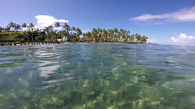 斐济热带度假胜地的海景