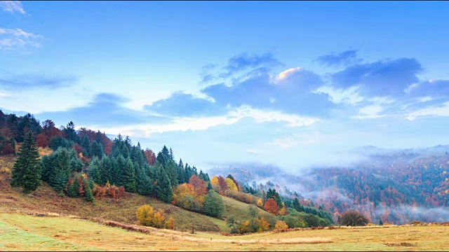 美丽的风景有山丘和山脉