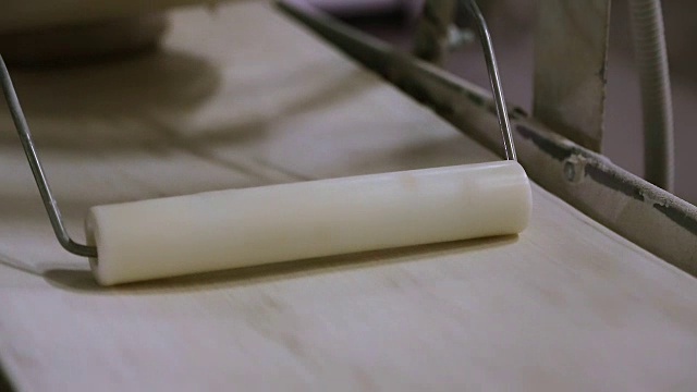 在面包店做一条面包
