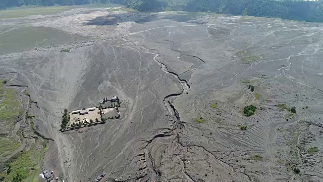 火山口的溴声，东爪哇，印度尼西亚，鸟瞰图。