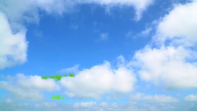 晴朗的天空和一片云彩
