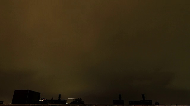 雷声间隔拍摄阿姆斯特丹