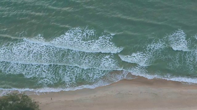沿海逃