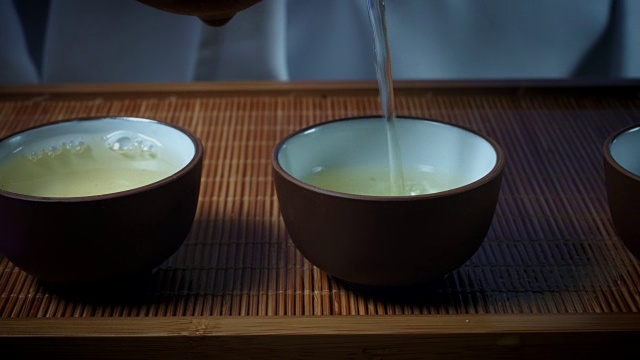 详情图-4k日本茶道，倒杯特写