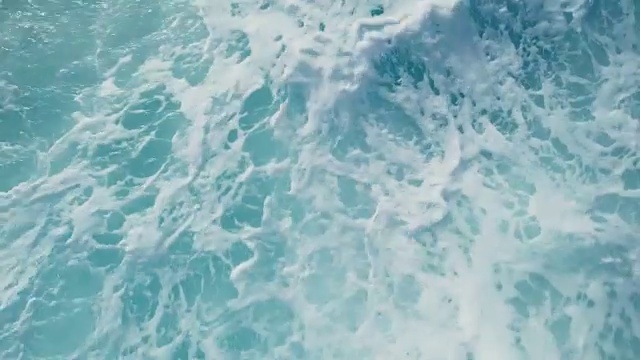 詳情圖-海浪。無(wú)人機(jī)拍攝的航拍視頻…翡翠海岸，撒丁島，意大利。