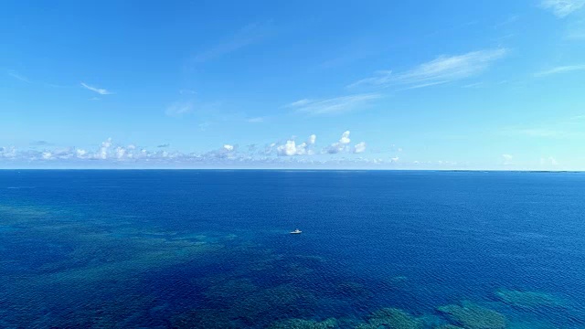 日本冲绳美丽的海景