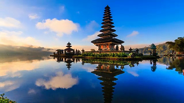 详情图-Pura,Ulun,Danu,Bratan，印尼巴厘岛标志性旅游胜地