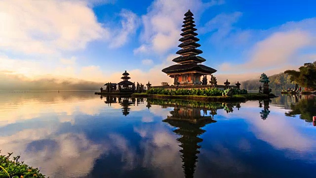 详情图-Pura,Ulun,Danu,Bratan，印尼巴厘岛标志性旅游胜地