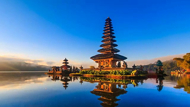 Pura Ulun Danu Bratan，印尼巴厘岛标志性旅游胜地