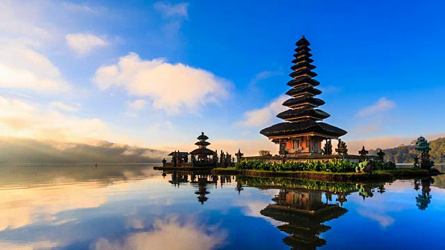 Pura Ulun Danu Bratan，印尼巴厘岛标志性旅游景点4K时光流逝