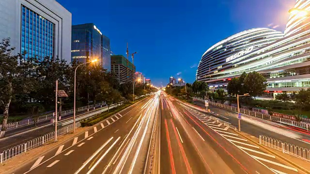 詳情圖-北京繁忙的高速公路交通從白天到晚上的時(shí)間流逝，中國