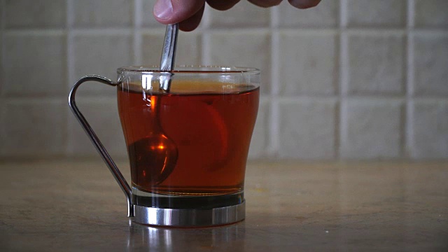 一杯柠檬茶