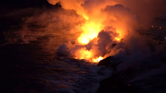 夏威夷活火山冒泡熔岩